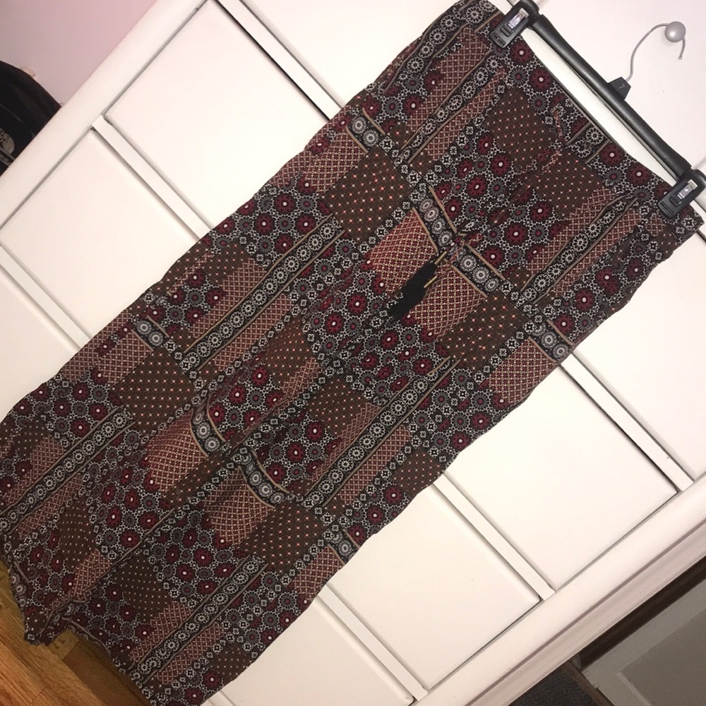 Flowy patterned pants with tie!